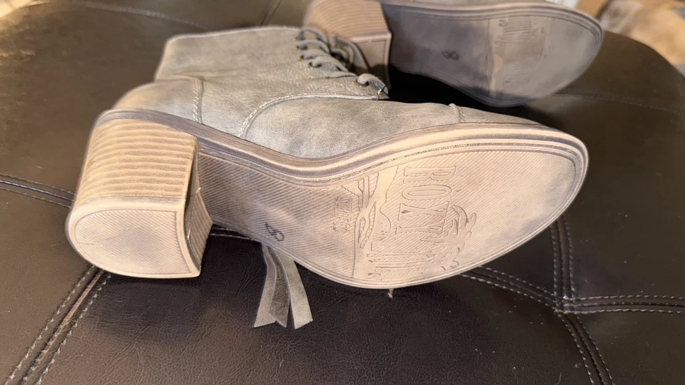 Botines de combate con cordones Roxy Garrison talla 9,5 buen estado Foto 2 de 4