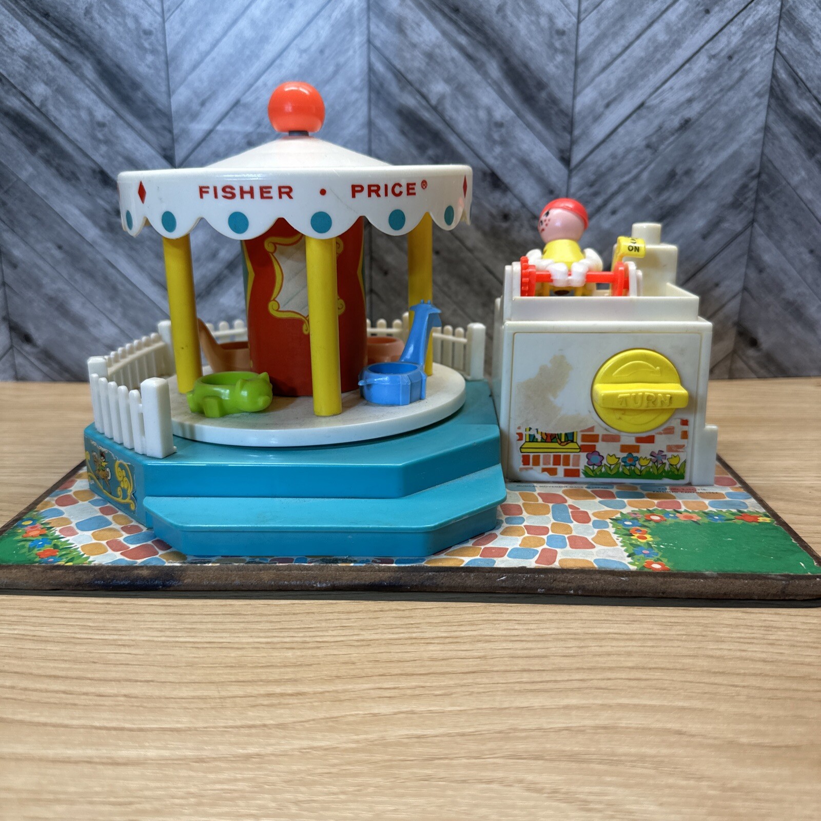 Vintage 1972 Fisher Price Little People Wind Up Musical Merry Go Round Works