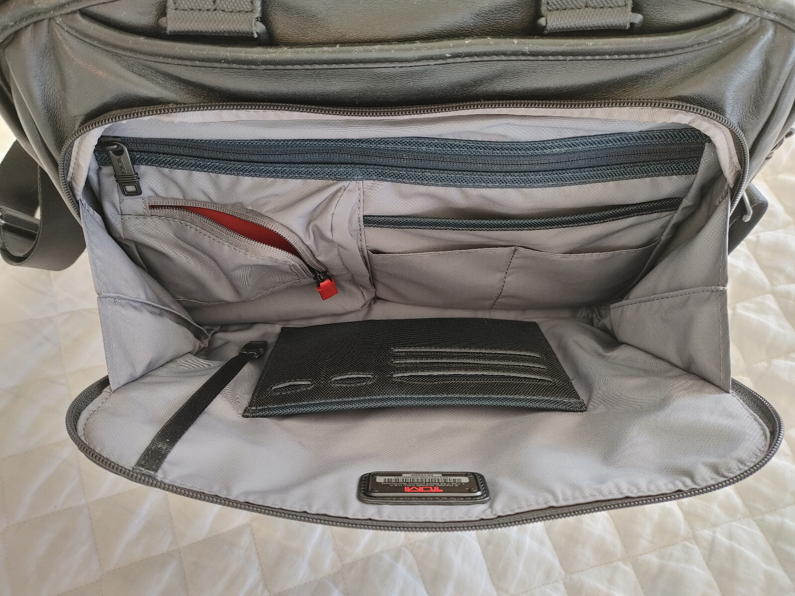 Tumi Alpha 2 Leather Organizer Laptop Briefcase large Gem