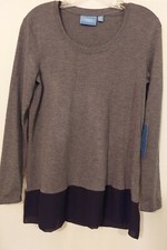 New Simply Vera by Vera Wang Grey Scoop Neck Tee With Black Chiffon Hem.Med