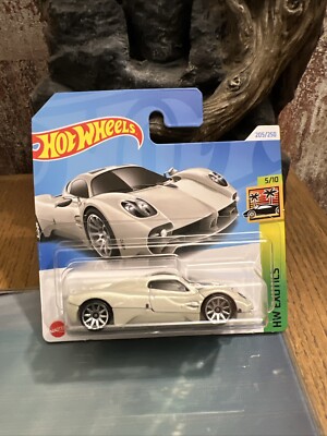 Hot Wheels Pagani Utopia L Case 2024 COMBINE POSTAGE
