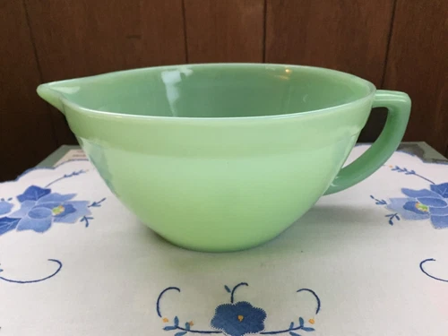Vintage Fire King Jadeite 1 Qt. Mixing / Batter Bowl