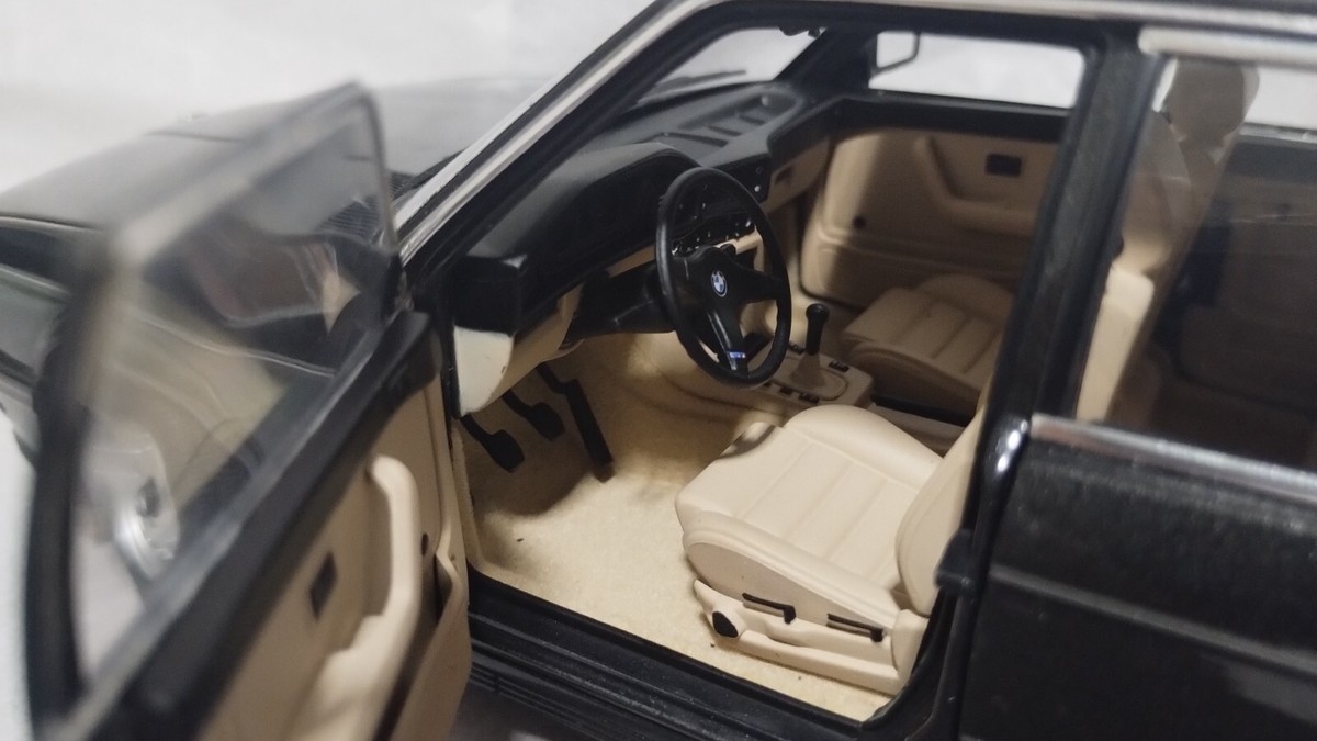 オートアート 1/43 BMW M535i ホワイト AUTOart 1/43 BMW M535i