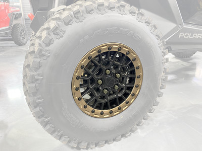 2025 Polaris RZR Pro R Ultimate OEM Gloss Black Rim 15