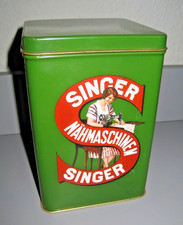Blaszana puszka Singer, przybory do szycia, stan klasy, vintage, wysokość 16cm i 11x11cm