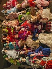 Danbury Mint The Ladies Fashion Christmas Dol...