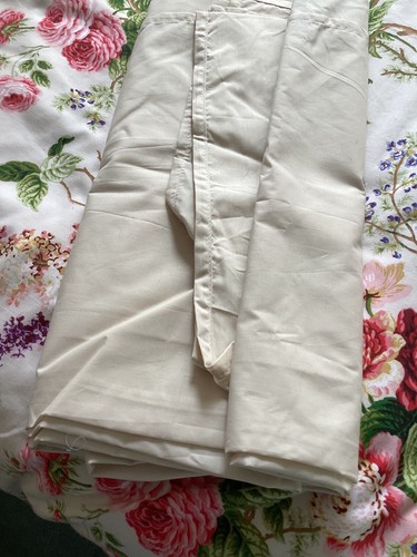 NEXT SINGLE VALANCE…BRAND NEW MATCHING ONE AVAILABLE…FOR TWIN BEDS - Picture 7 of 20