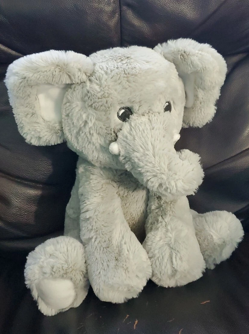 Elephant dog toy with clearance squeaker
