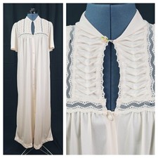 Vintage Vanity Fair Peach Nylon S/S Robe w Smocked Chest Detail Size S/M