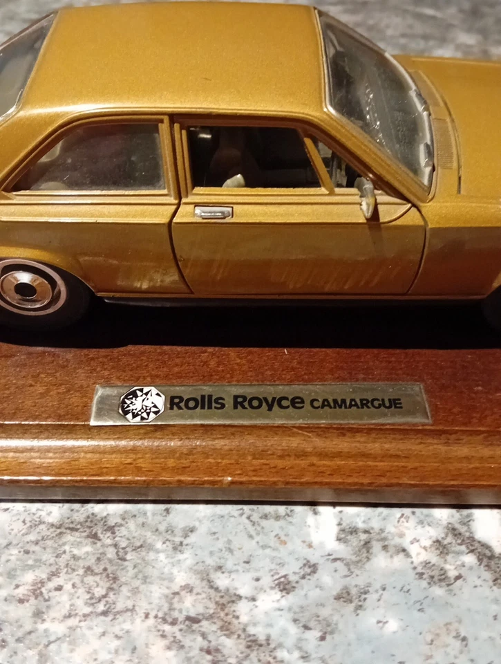BBurago Rolls-royce Camargue Scala 1/22 - Immagine 4 di 4