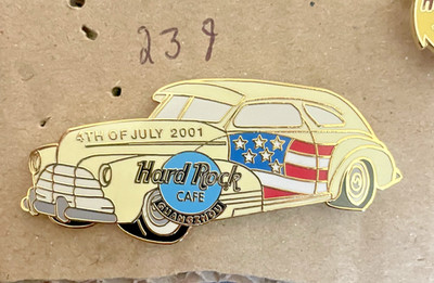 239. Hard Rock Cafe Guangzhou Auto Pin 4th July 2001 - LTD ED of 300 - CLOSED CAFE!!