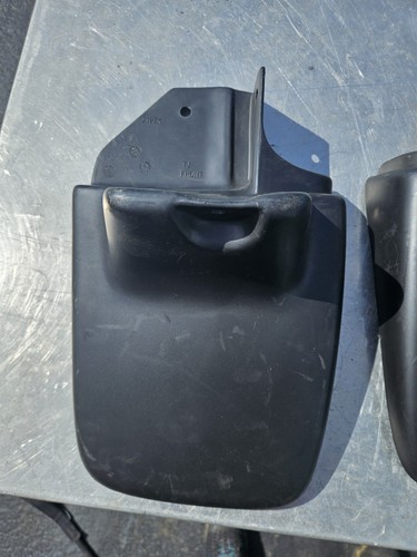97-06 JEEP TJ WRANGLER FRONT & REAR SPLASH GUARD MUD FLAP SET OEM 82202307 SET - Picture 5 of 10