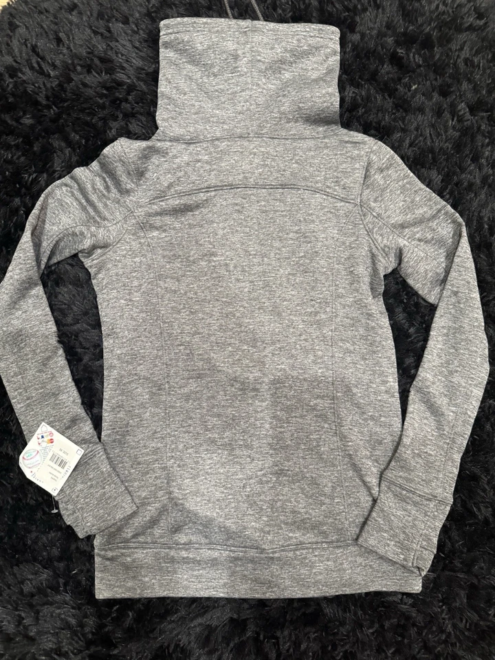 Sudadera Detroit Tigers Under Armour para mujer Team Mark Performance nueva con etiquetas XS Foto 3 de 4