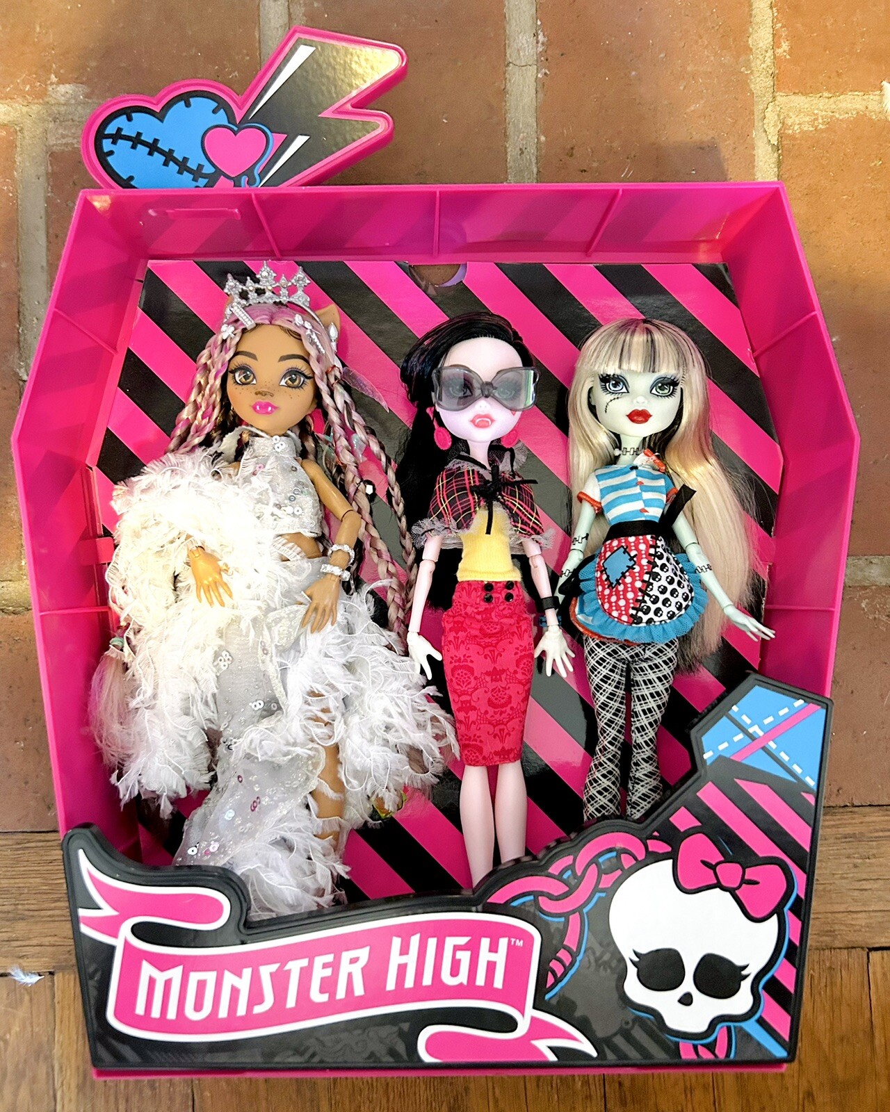 2011 Monster High Freaky Fab Showcase Display *dolls NOT Included | eBay