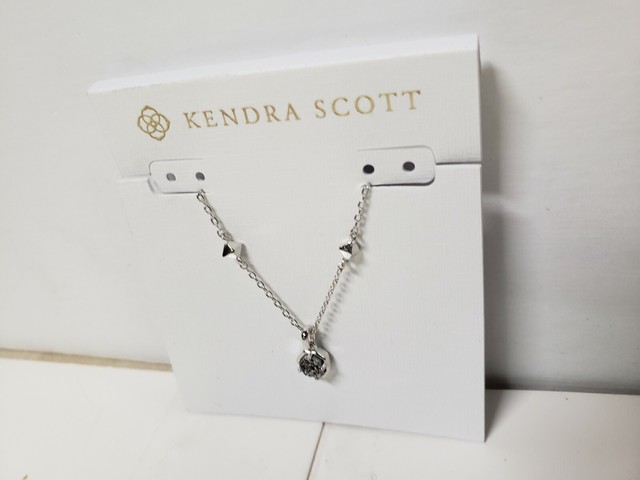Kendra Scott Nola Short Pendant 