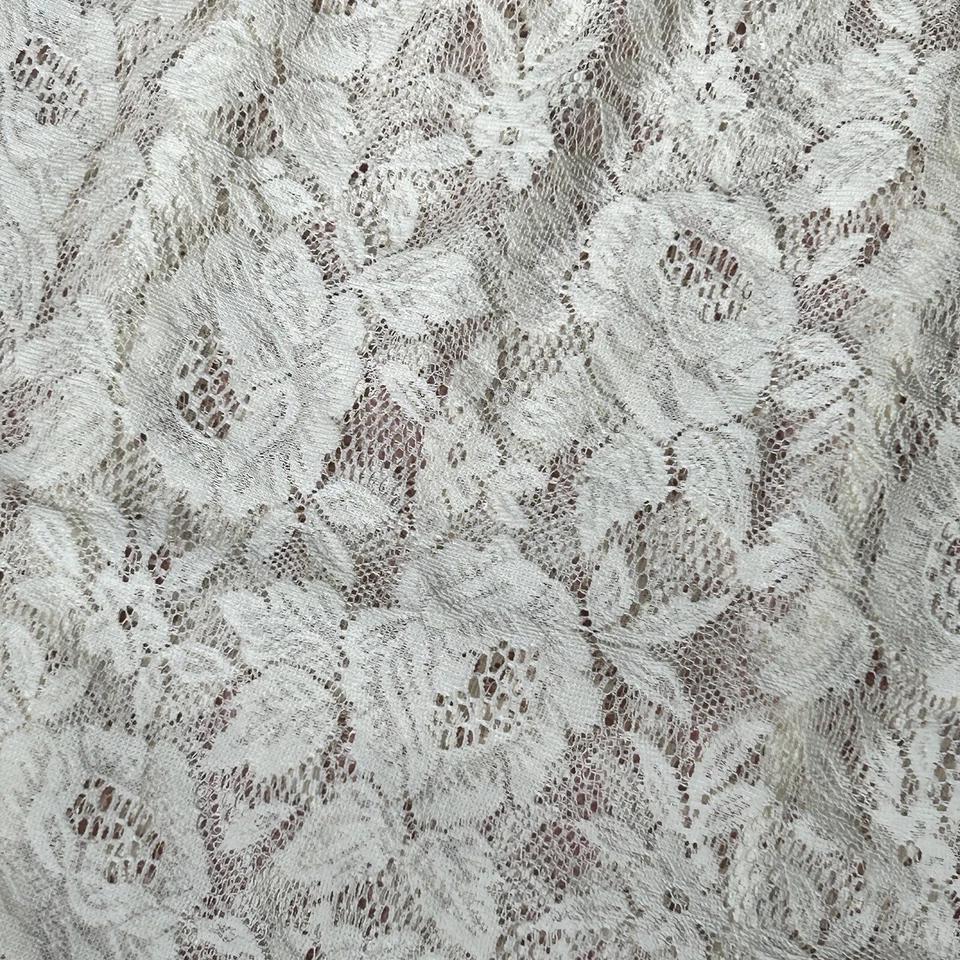 Maxi Vestido Trixxi Sin Tirantes Encaje Blanco Talla 2XL Rosas Foto 2 de 4