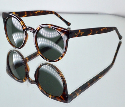 Komono ''Lulu Crystal Giraffe'' Cat Eye Sunglasses Tortoiseshell/Green With Case