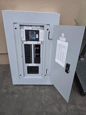 Siemens 100 Amp Main Breaker P1 Panelboard 480Y/277 VAC 3Ø P18181MC250CT