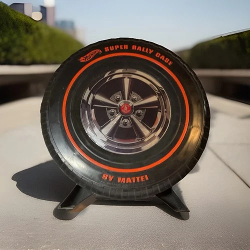 HOT WHEELS SUPER RALLY BLACK TIRE W/REDLINE TIRE 24 DIECAST CARRY CASE + 24 CARS