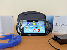 PERFECT / MINT all original, PS Vita Slim 2016, 95% battery health, 8gb card inc
