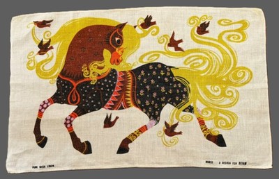 Vtg. 60s/70s BELINDA LYON Linen Mystical Horse Tea Towel