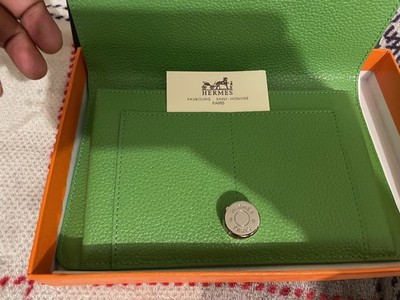 Hermès Dogon Duo (GM) Wallet - Togo Leather - Green - Pristine/Unused Vintage