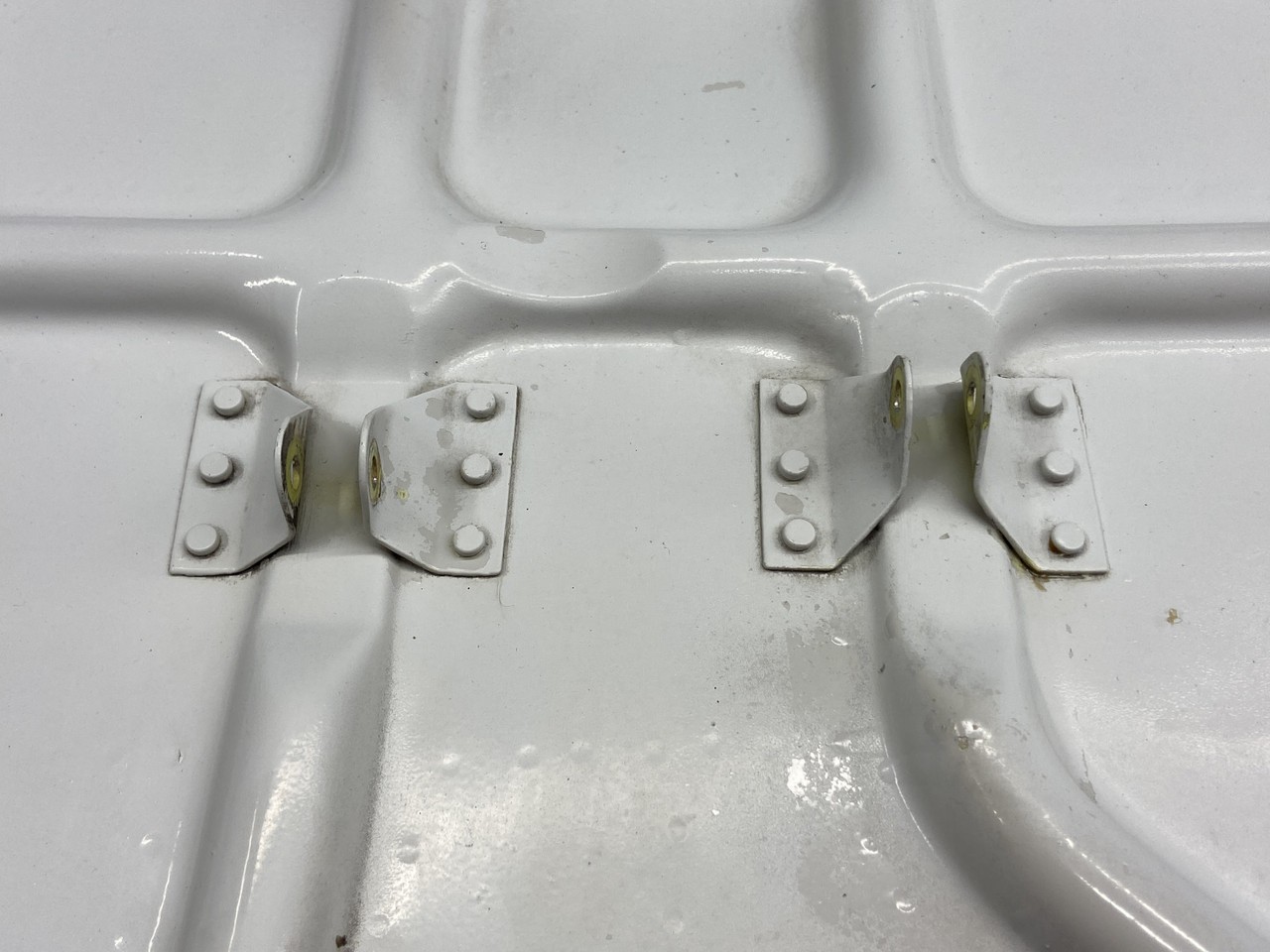 35-815055-214 Beechcraft A36 Outboard Main Landing Gear Door LH