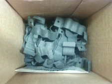 B-Line BX3 (100 Pcs) Multiple Run Flexible Cable Fastener For M - New In Box