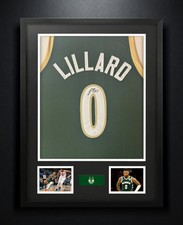 Damian Lillard Autographs in 2012-13 Panini Innovation Basketball 17