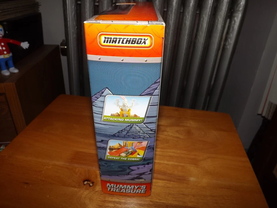MATCHBOX MUMMY'S TREASURE PLAYSET WITH ONE VEHICLE NEW IN BOX 2009 - Image 3 of 4