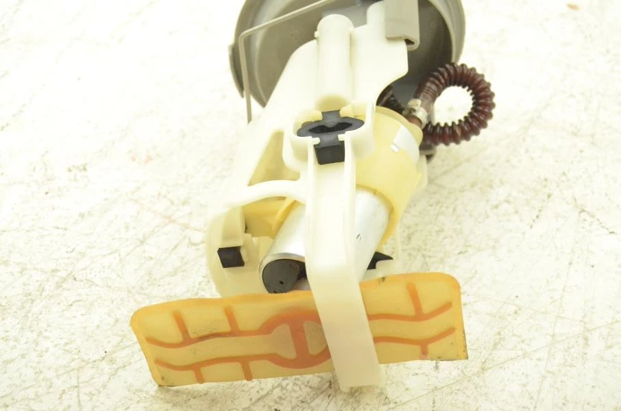 1999 BMW 328i E46 SEDAN Passenger Right Side Fuel Pump Assembly Foto 4 de 4