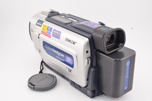 NEAR MINT Sony DCR-TRV17 Digital Handycam Mini DV Camcorder Video Camera JAPAN - Picture 7 of 16