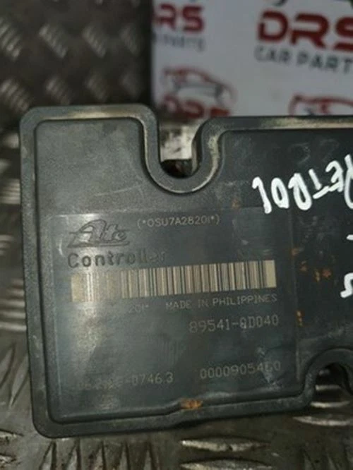 UNIDAD MÓDULO BOMBA ABS TOYOTA YARIS 445100D031 1L GASOLINA T2 2005 - 2011 Foto 4 de 4