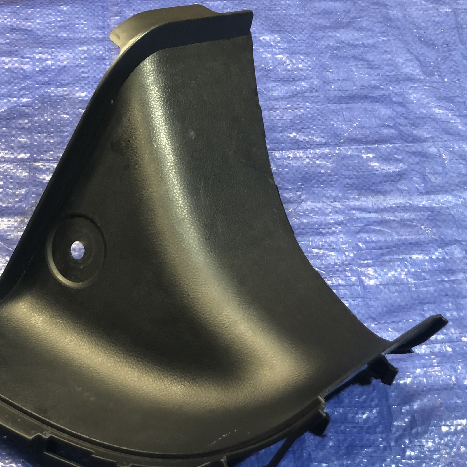 0308 NISSAN 350Z CPE LEFT RIGHT STRUT TOWER BRACE COVER TRIM MOLDING