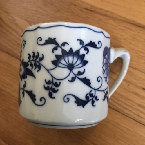 3 Blue Danube Coffee Mugs Tripod Handles Blue Onion Rectangle Mark Japan 3 1/4" - Picture 4 of 7