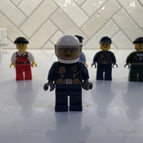 LEGO City (60140) Minifigure Set Police & Bandits