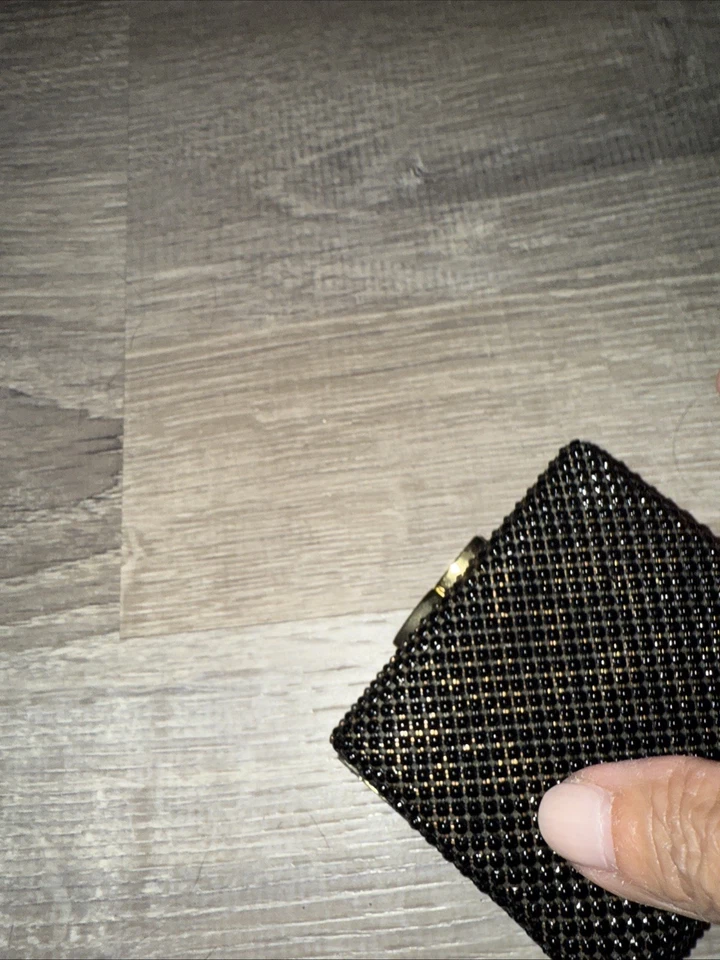 Cartera plegable de malla blanca Whiting and Davis con bloqueo de beso vintage Foto 2 de 4