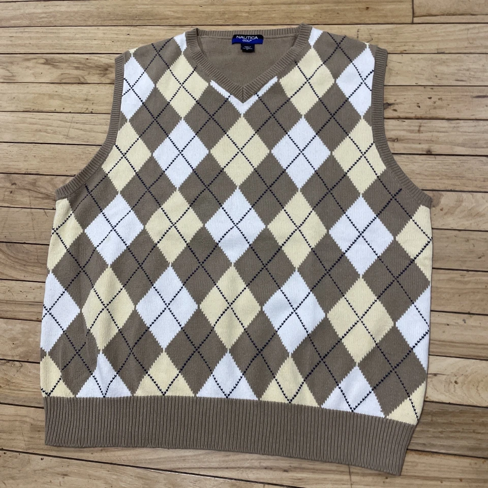 Hombres L Vintage Nautica Golf Suéter Chaleco Tostado Marrón y Blanco Argyle Diamante Años 90 Foto 3 de 4
