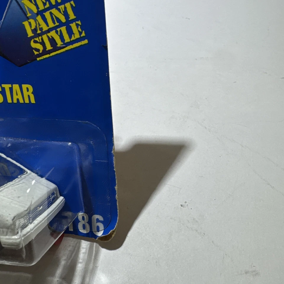 Ford Aerostar #186 Speedie Pizza Delivery Van 1990 Hot Wheels tarjeta azul Foto 2 de 4