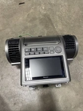 03-04 INFINITI G35 RADIO CONSOLE FACE PLATE TRIM BEZEL VENTS AC/HEAT CONTROL OEM
