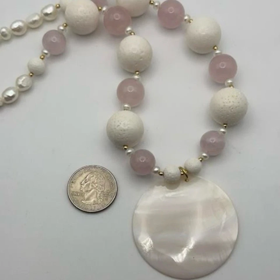 Collar Lee Sands Cuarzo Rosa Coral Blanco 22" Foto 3 de 4