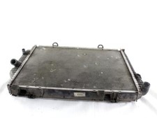 Radiateur Mercedes 200