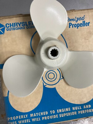 NOS OEM CHRYSLER PROPELLER SPLINE 11 1/2 X 12 PN P475 ATTIC31
