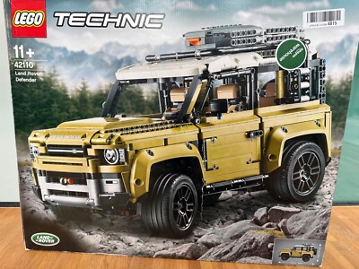 LEGO TECHNIC: Land Rover Defender (42110)
