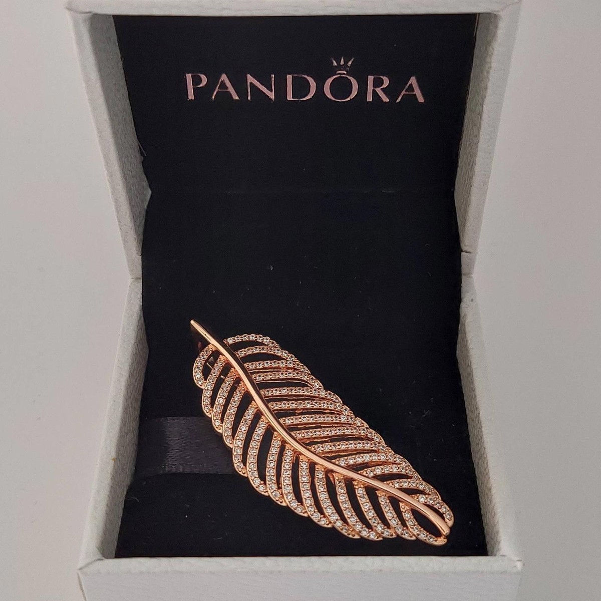 PANDORA Rose Necklace Pendant Light as a Feather Rose Gold