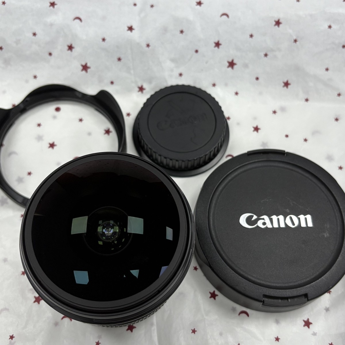 Canon EF 8-15mm F4 L USM Fisheye Lens for EOS DSLR F&R Lens Cap