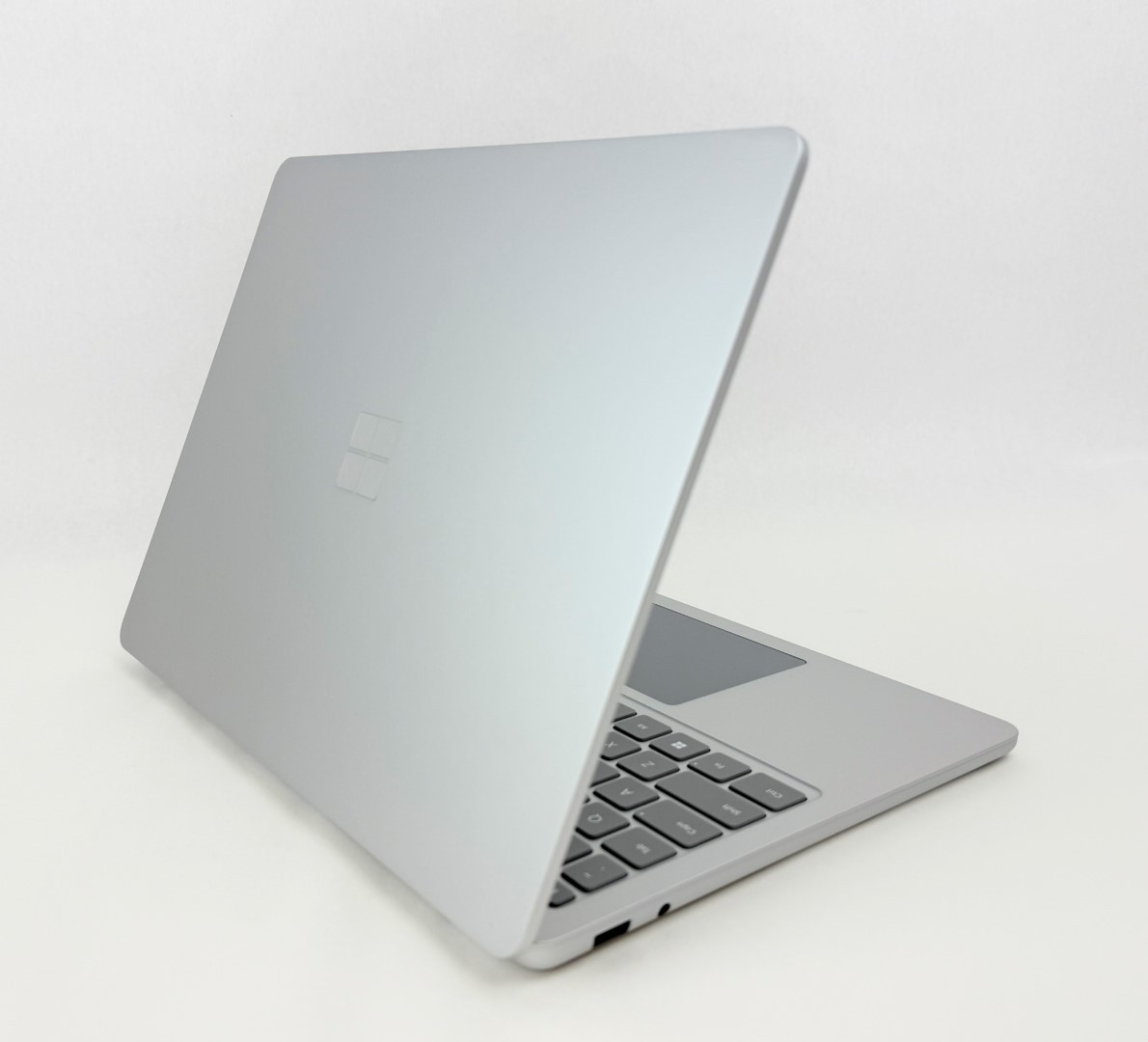 Microsoft Surface Laptop 2095 13