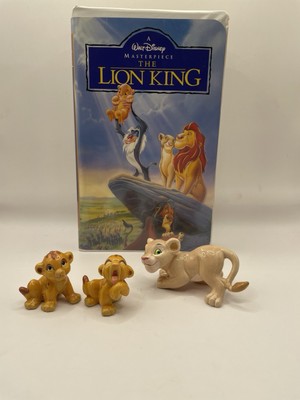 Lion King VHS with 3 figurines- Nala, Small simba sitting, Small simba grooming