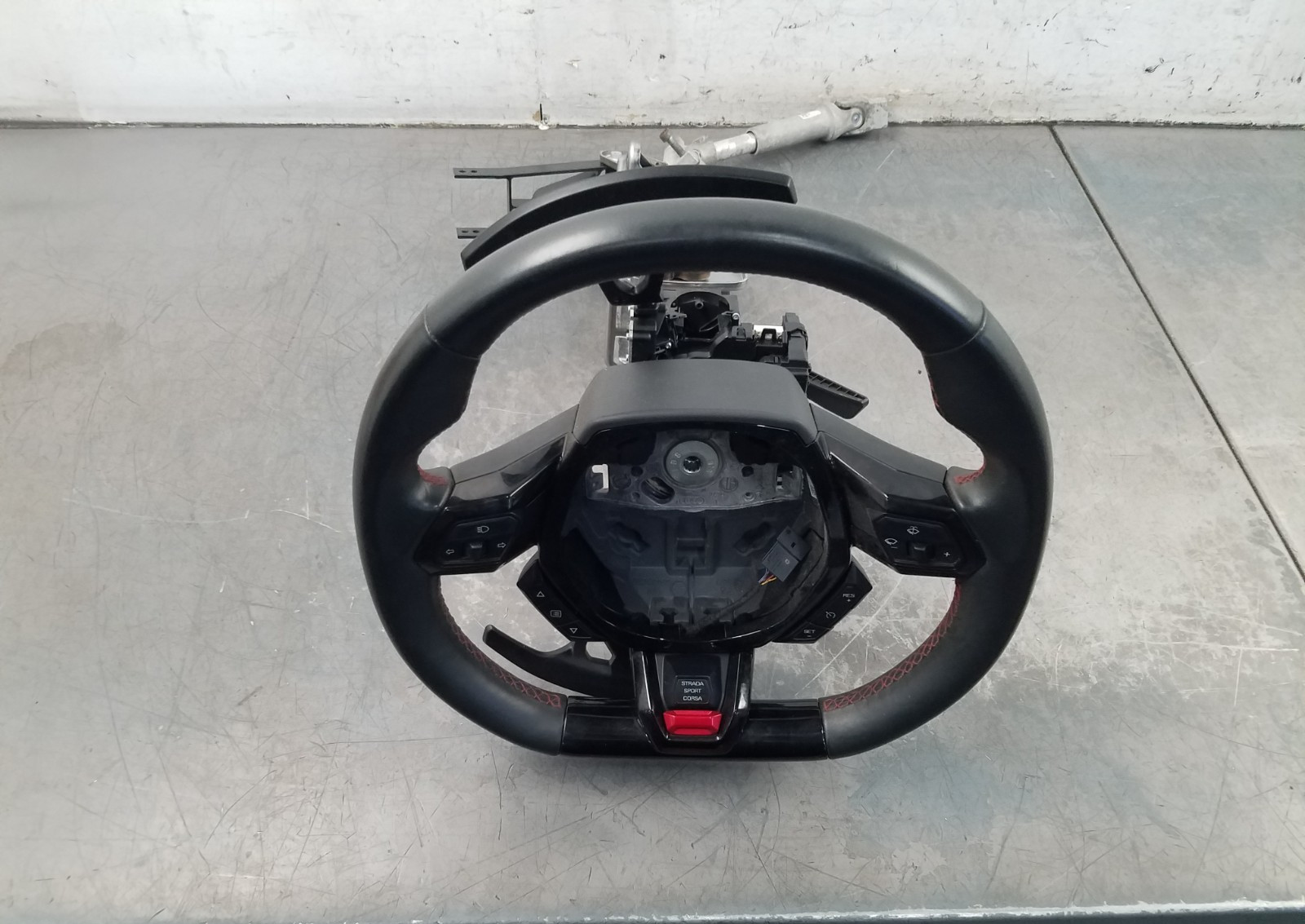 Lamborghini Huracan EVO Spyder 2020 Steering column