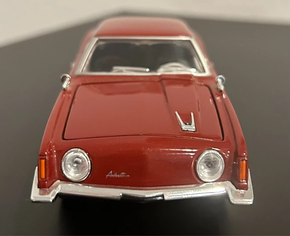 1963 Studebaker Avanti Coupe in Regal Red Diecast 1/32 Scale by Signature Models - Image 3 of 4